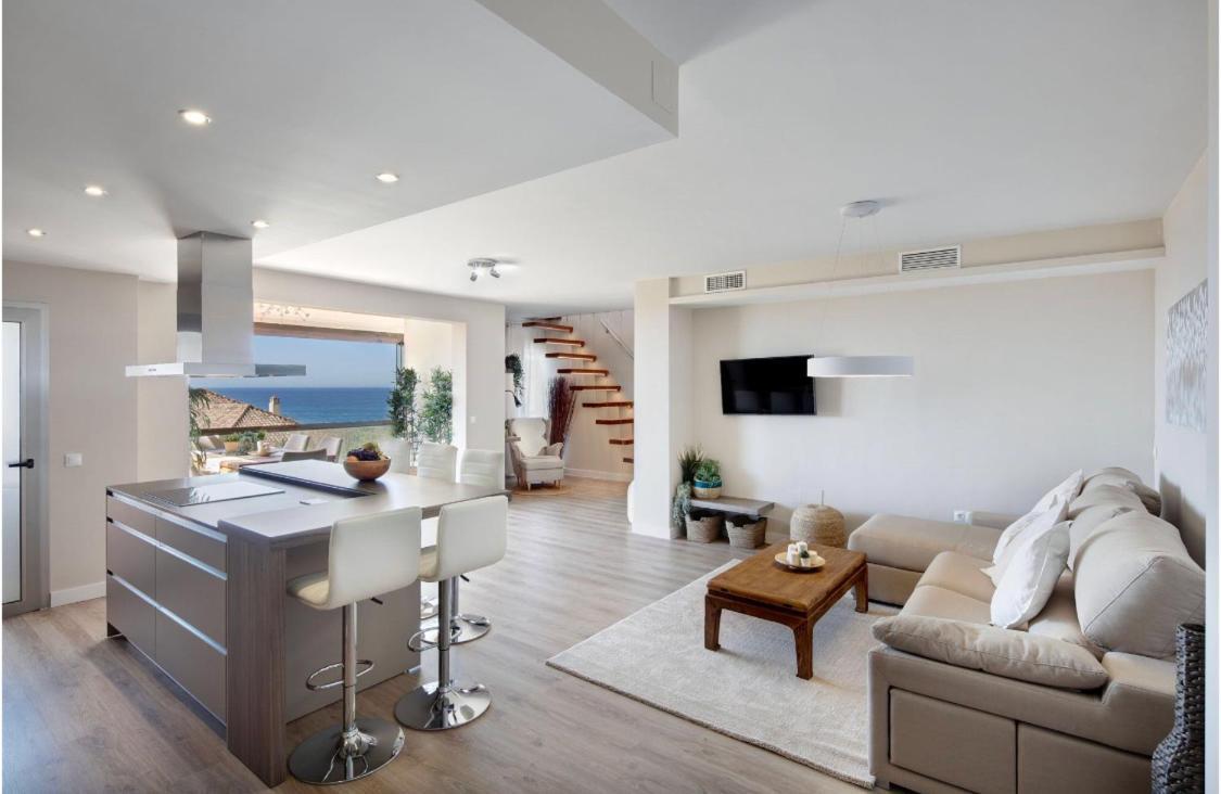 Apartamento Amazing Duplex Next To The Beach In Marbella Exterior foto